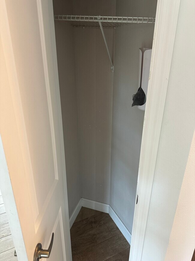 Foto del edificio - 1216 33rd Ave SW