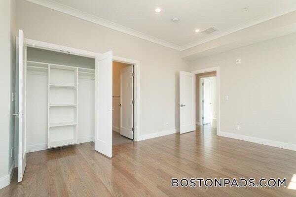 Foto del edificio - 3247 Washington St