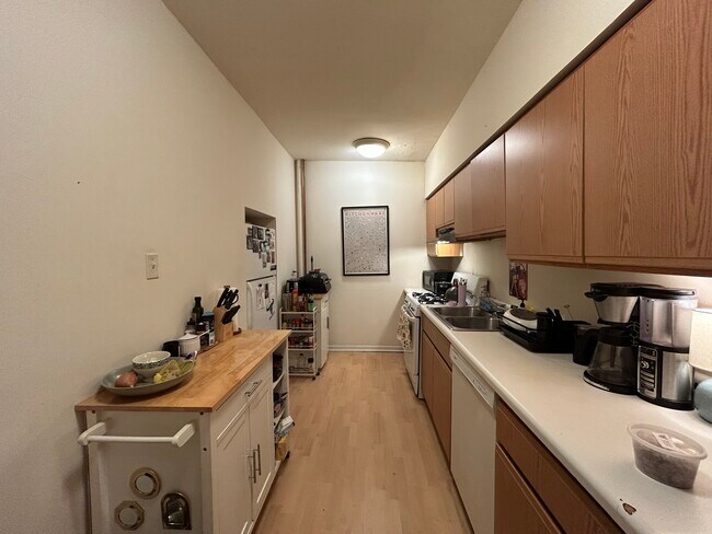 Foto del edificio - 2554 W Eastwood Ave