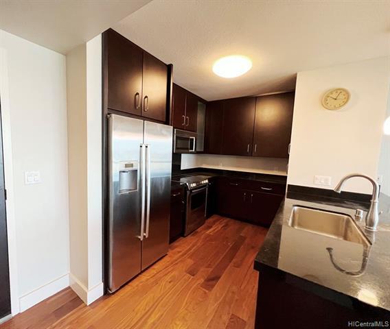 Building Photo - 1189 Waimanu St