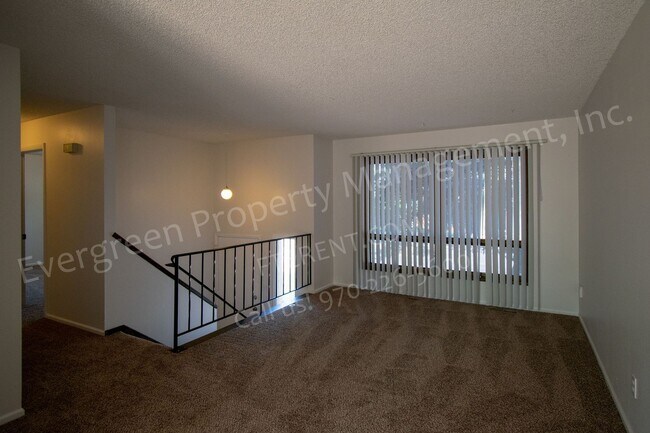 Foto del edificio - 3 Bedroom, 2 Bath Home in Fort Collins!