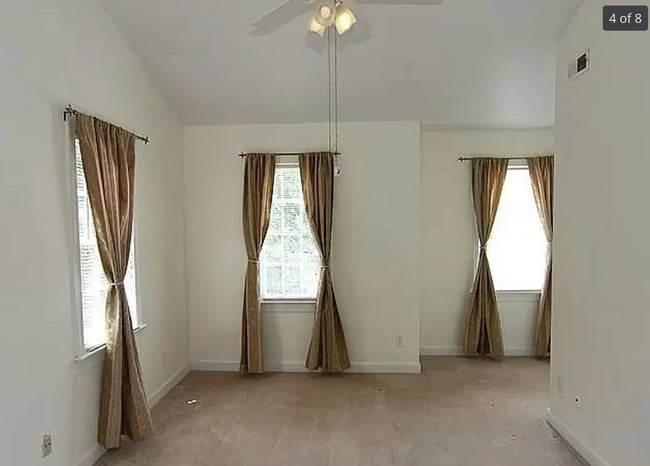 Foto del edificio - 306 Cary Pines Dr
