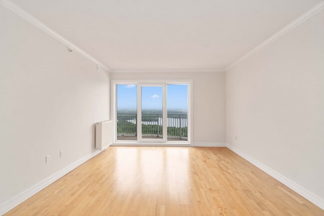 Building Photo - WELCOME TO THE SUMMIT - TWO BEDROOM PLUS D...