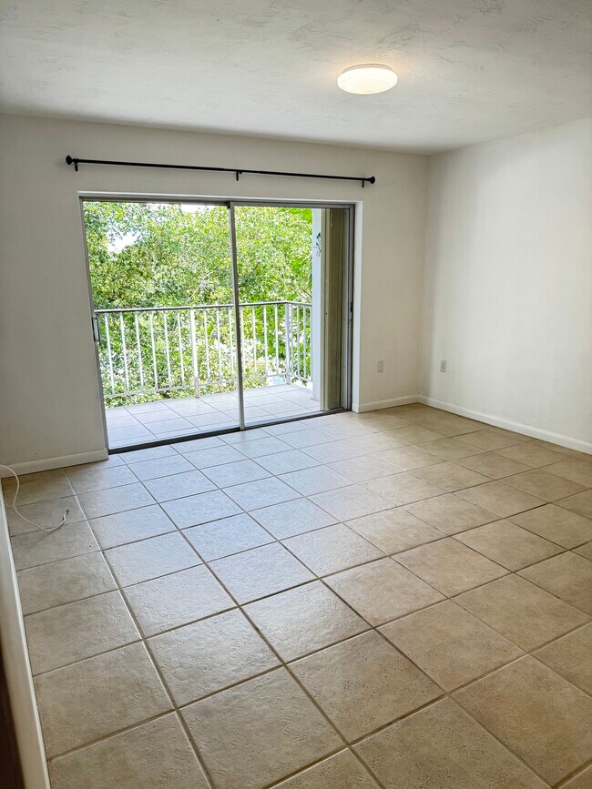 Foto del edificio - 9641 SW 77th Ave