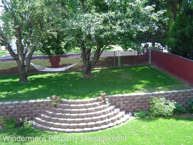 Foto del edificio - 4 br, 2 bath House - 1016 Brevor Dr