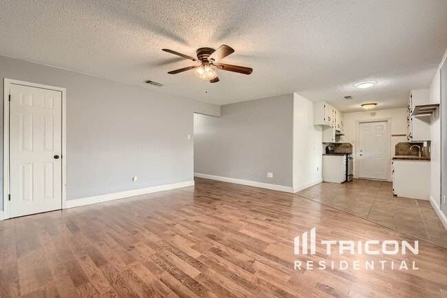 Building Photo - 6624 Cathy Dr