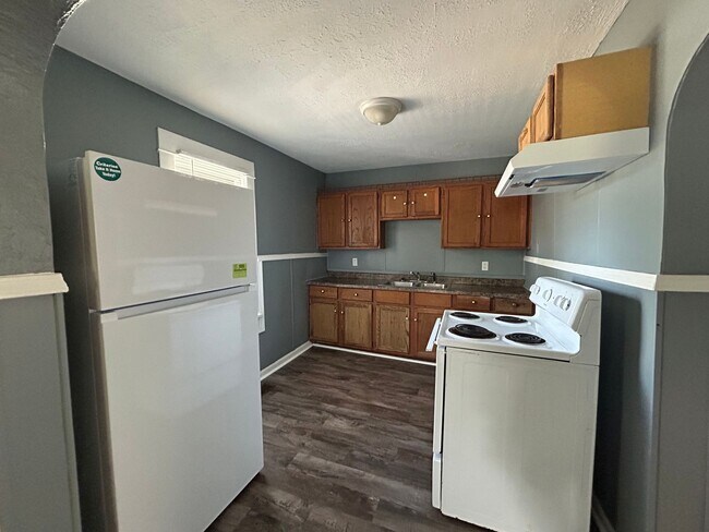 Foto del edificio - 2 Bedroom House-Available Now!
