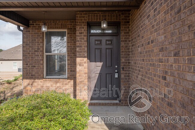 Building Photo - 1241 Kensington Blvd
