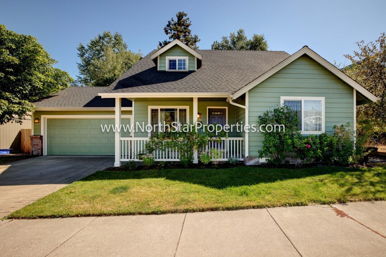 Primary Photo - Charming Home for Rent: Your Oasis Awaits