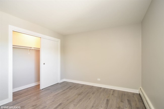Building Photo - 2114 N Elmwood Ave