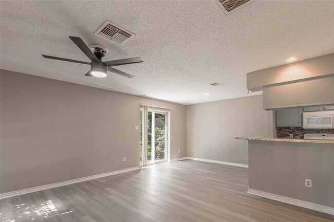 Foto del edificio - 1228 Ave O