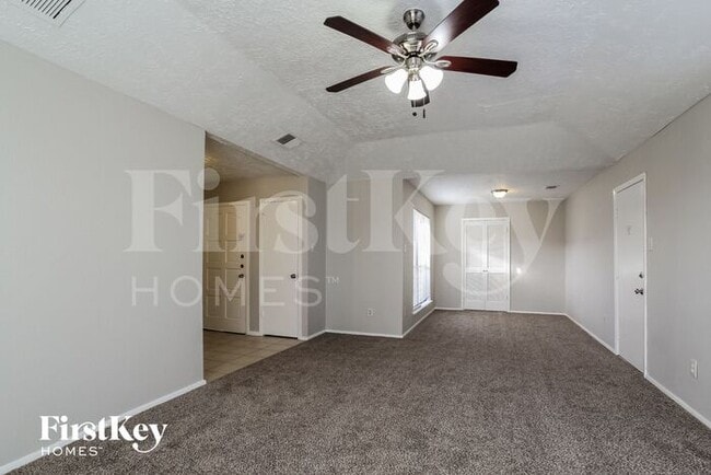 Building Photo - 2507 Ironclad Dr