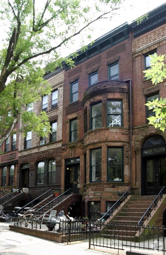 Primary Photo - 396 4th St