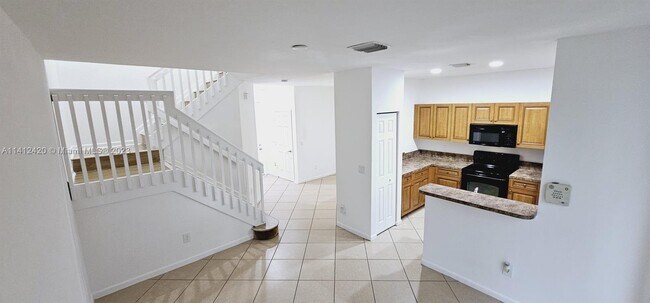 Building Photo - 973 Tortuga Dr