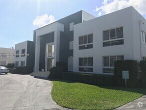 Building Photo - 9920 Collins Ave