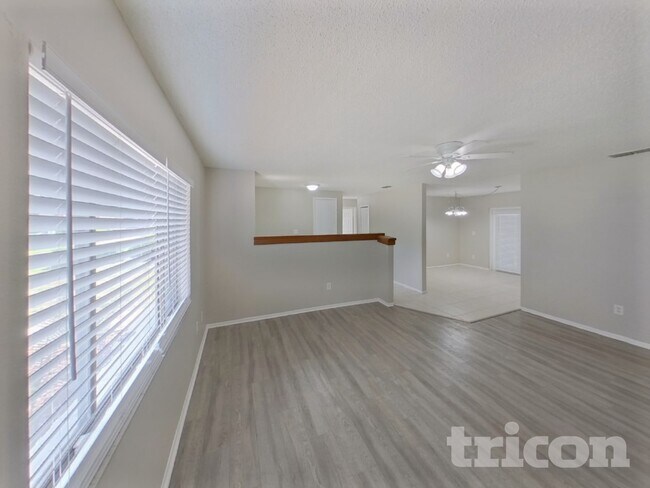 Building Photo - 3717 Coppertree Cir