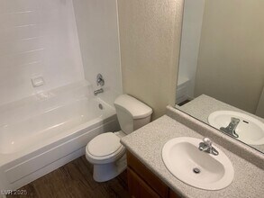 Building Photo - 5046 S Rainbow Blvd