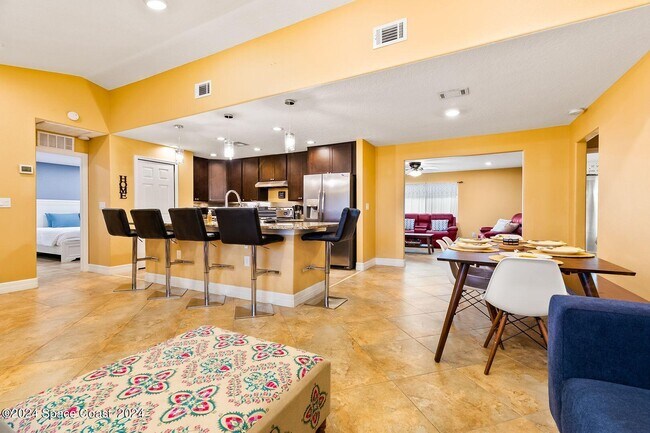 Building Photo - 1796 Dwyer Pl NE