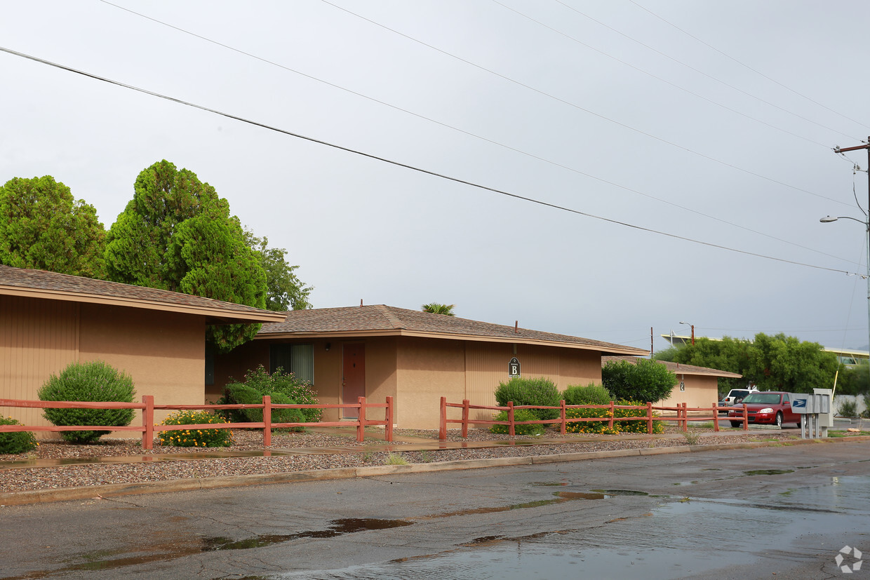 Primary Photo - Catalina Country Studio Apartments