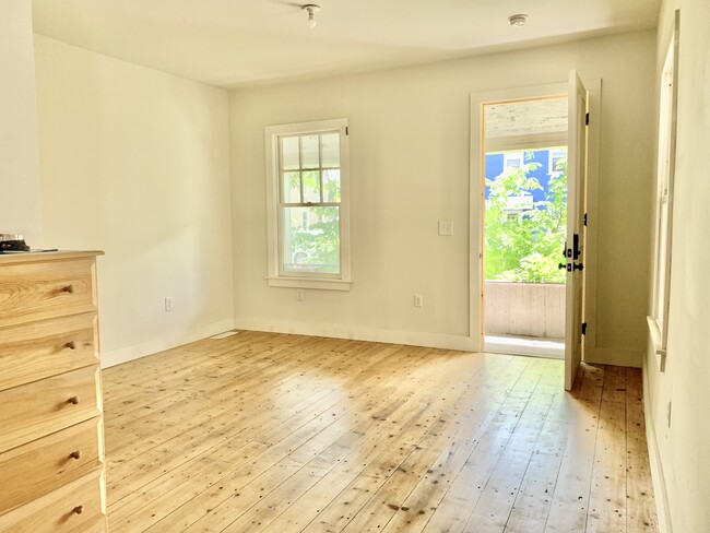 Front door to living space - 216 State St