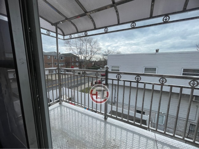 Building Photo - 3218 Griswold Ave