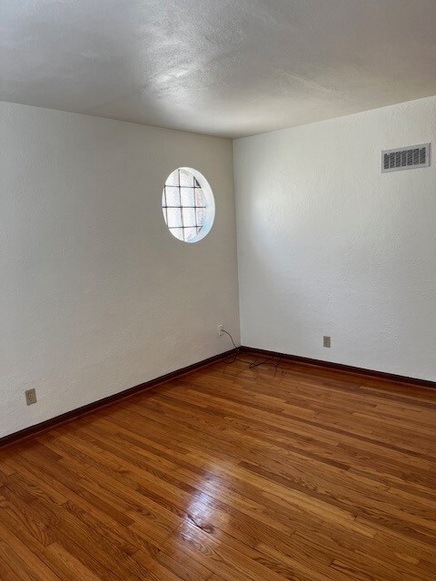 Building Photo - 6211 Eichelberger St