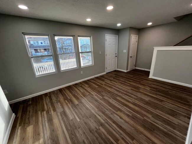 Building Photo - 385 S Burgess Ave