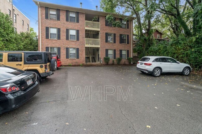 Foto del edificio - 1620 18th Ave S