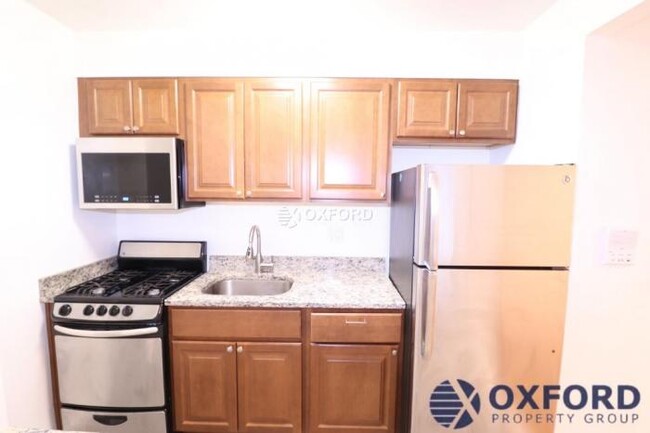 Foto del edificio - 1 bedroom in Queens NY 11355