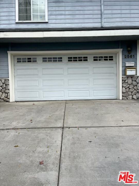 Building Photo - 2561 Mayfield Ave