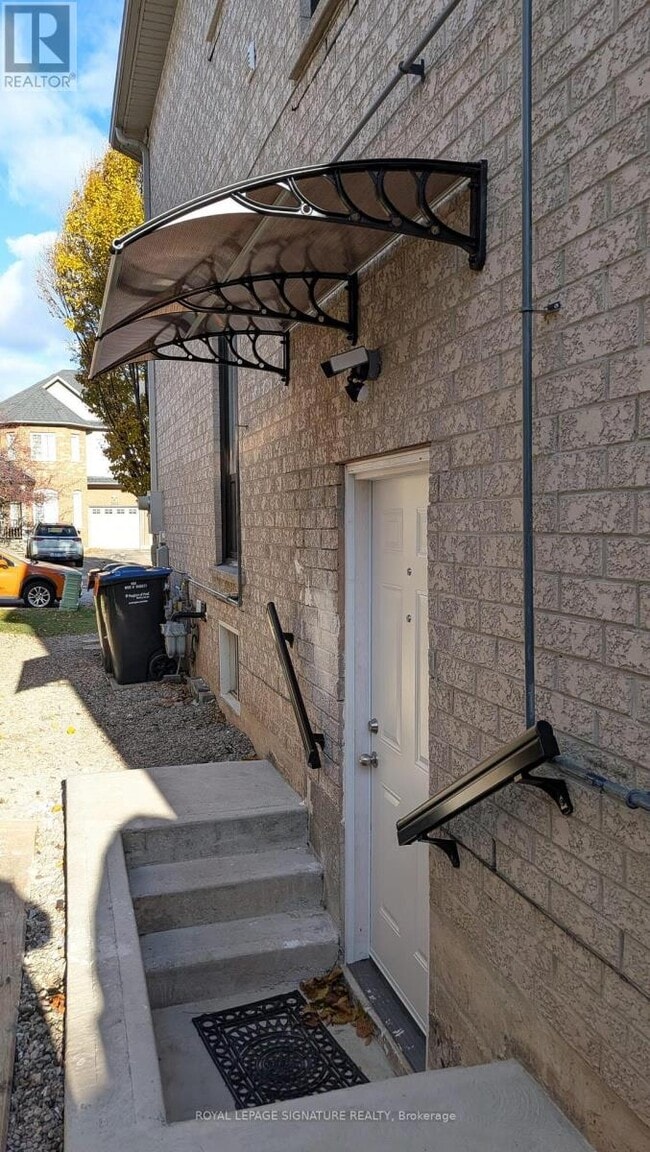 Building Photo - 2304 Bankside Dr