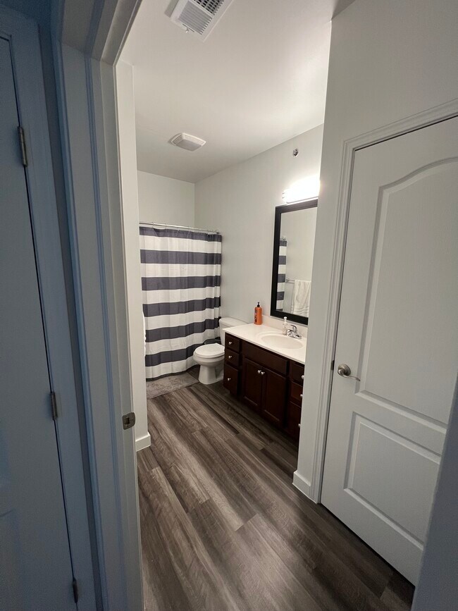 Foto del edificio - 12333 Waterstone Ln