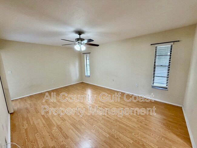 Building Photo - 1218 Waterside Ln