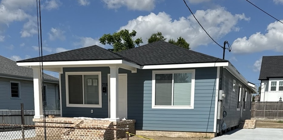 Foto principal - 715 N Woodlawn Ave