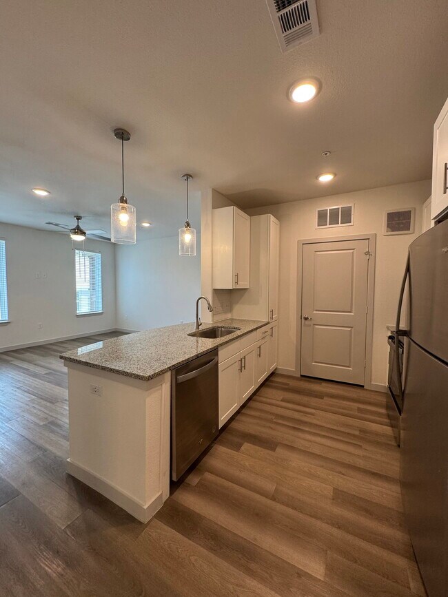 Foto del edificio - 1300 Southeast Pkwy