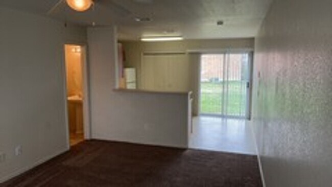 Foto del edificio - 3707 Malibu Ln