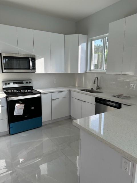 Foto del edificio - 2801 NW 9th Pl