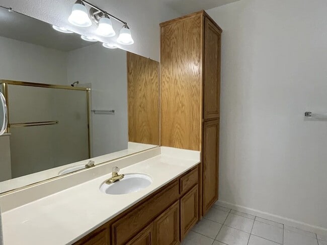 Building Photo - 8446 Granite Cove Dr