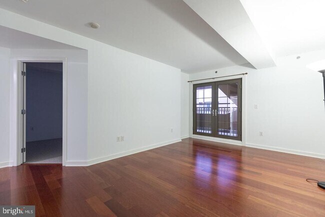 Foto del edificio - 219-29 S 18th St