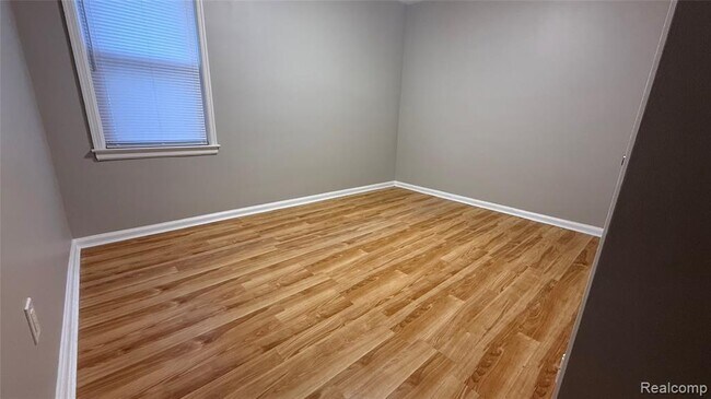 Foto del edificio - 3003 Dudley St