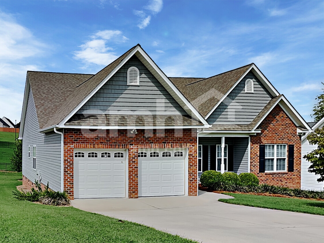 229 Cinnamon Way House Rental in Clemmons, NC