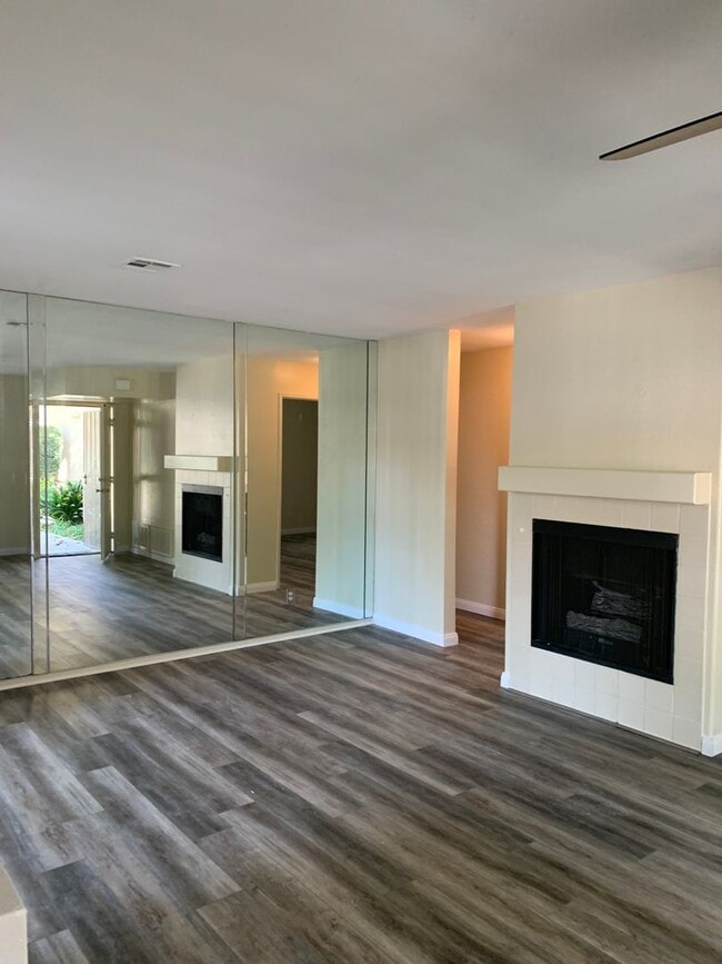 Building Photo - CONDO IN RANCHO PENASQUITOS