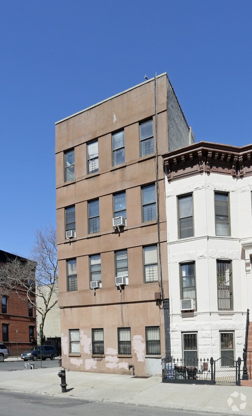 Primary Photo - 625 Macon St