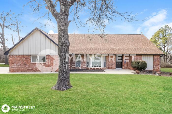 Foto principal - 2101 Westridge Dr, Edmond, OK 73013