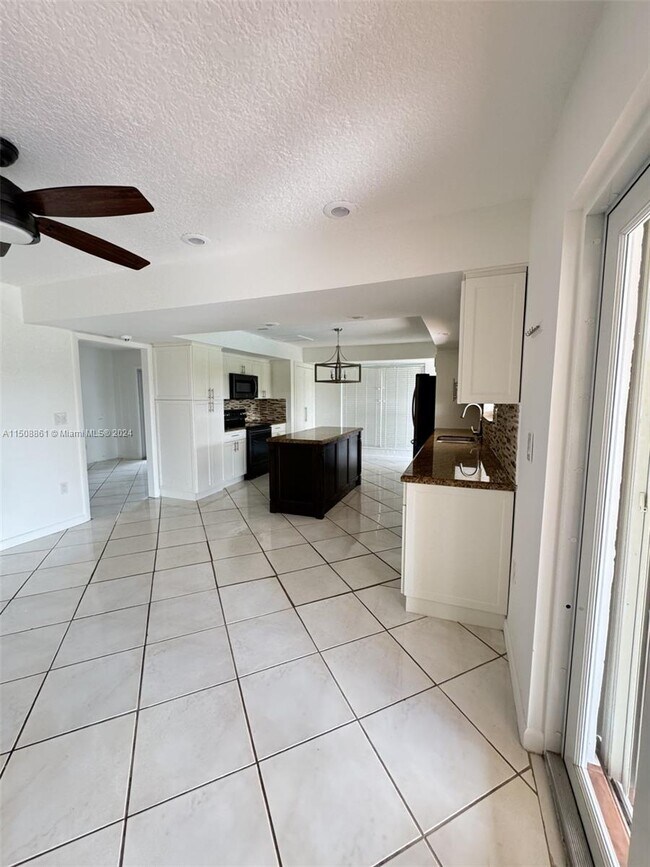 Building Photo - 9380 SW 134th St