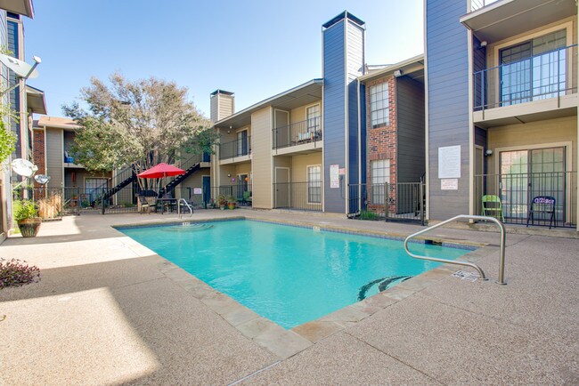 Henderson Flats Apartments Dallas, TX