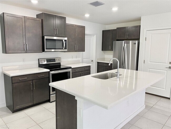 Building Photo - 5 br, 3 bath House - 2420 Timber Forest Dr