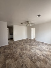 Building Photo - 404 E 9th St Building Photo - 404 E 9th St