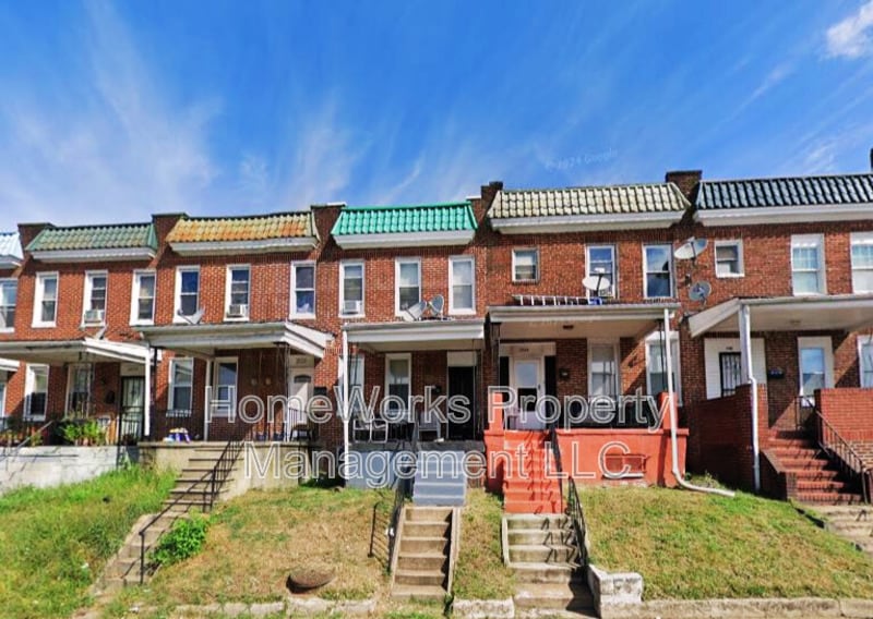 Primary Photo - 2520 W Franklin St