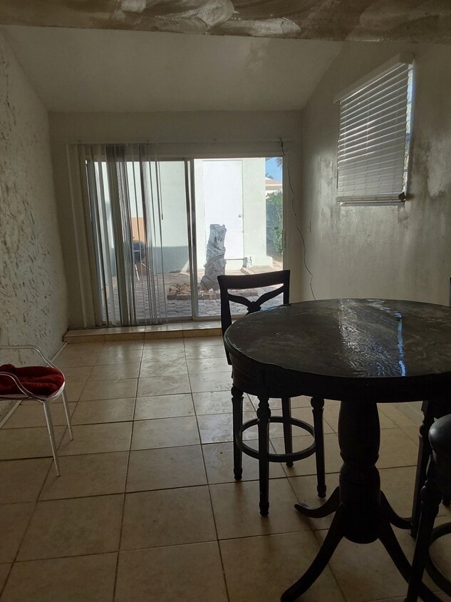 Foto principal - 250 S Atlantic Ave